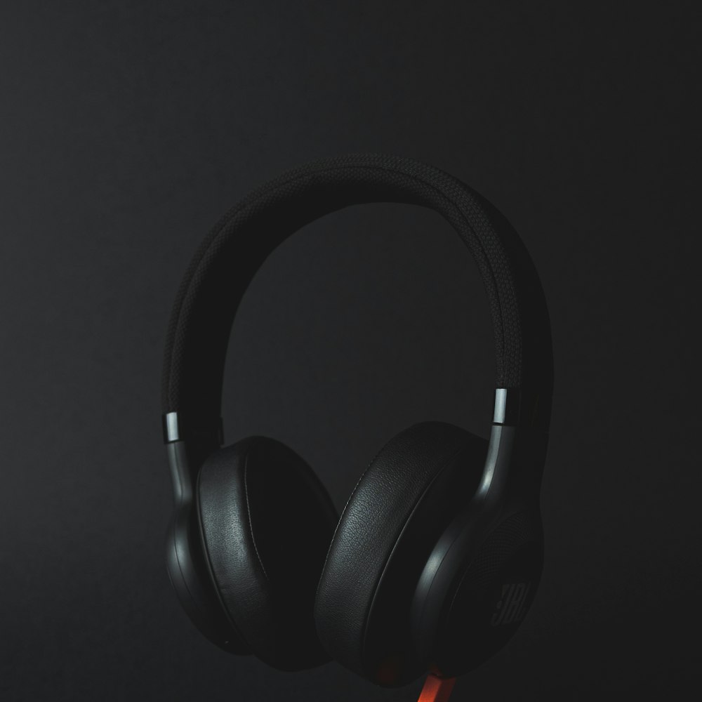 JBL Tune 770NC